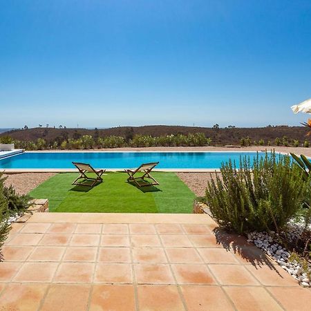 Corte Velada Guest House By Lovelystay Lagos Bagian luar foto
