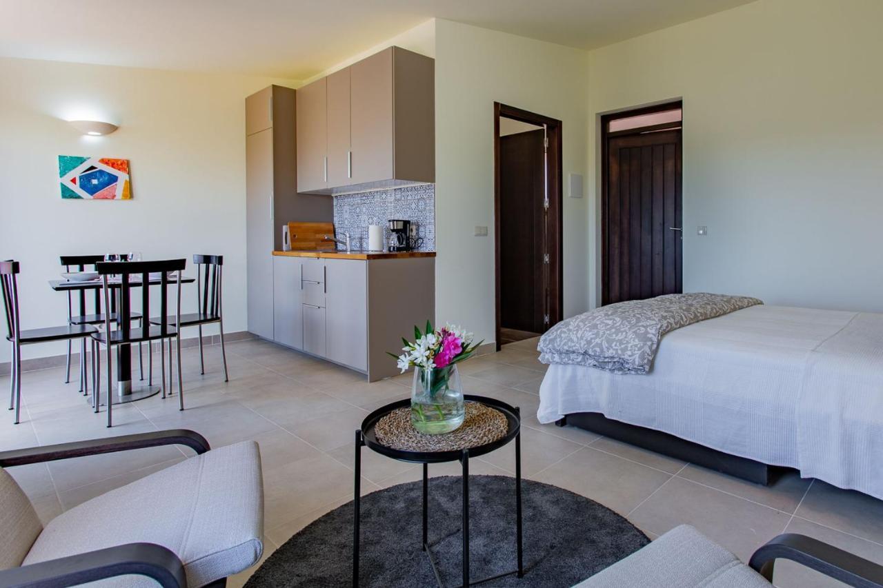 Corte Velada Guest House By Lovelystay Lagos Bagian luar foto