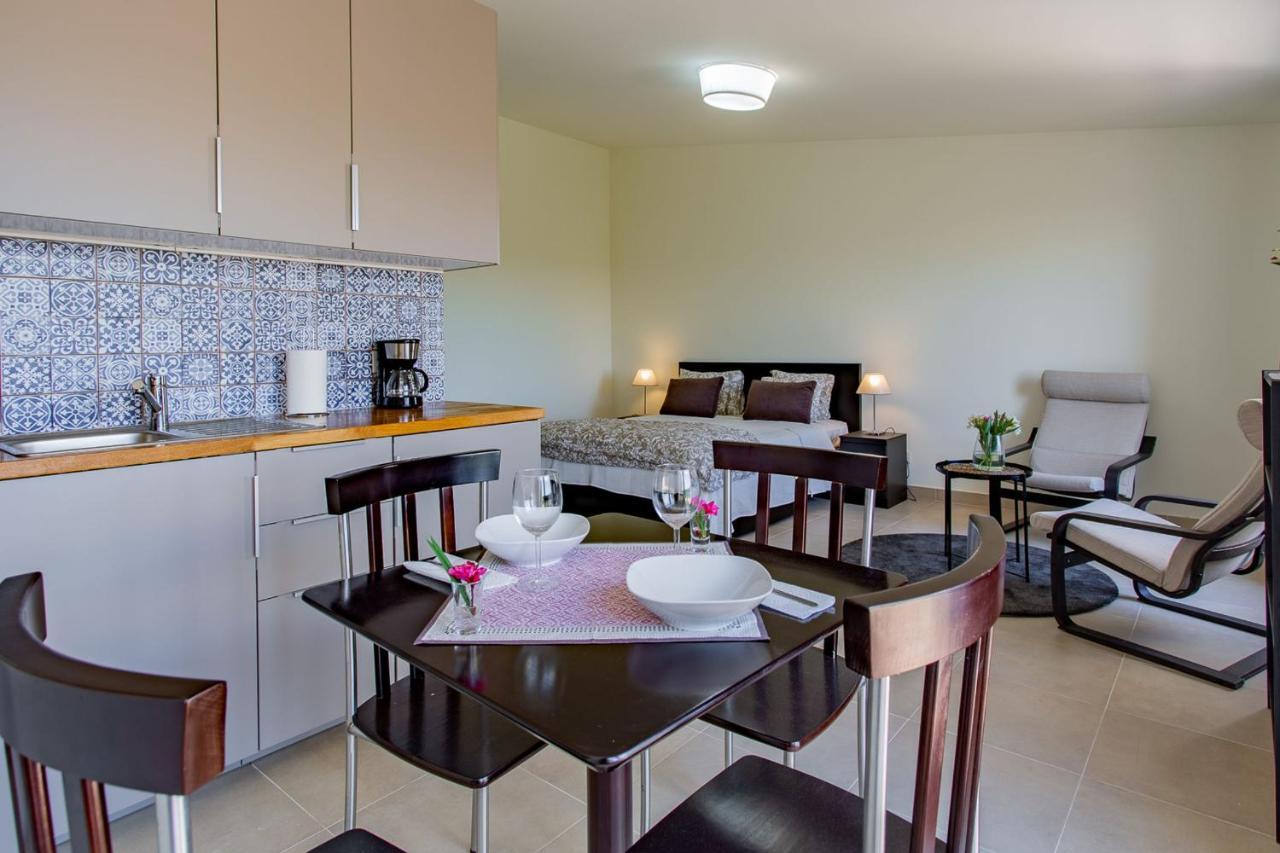 Corte Velada Guest House By Lovelystay Lagos Bagian luar foto