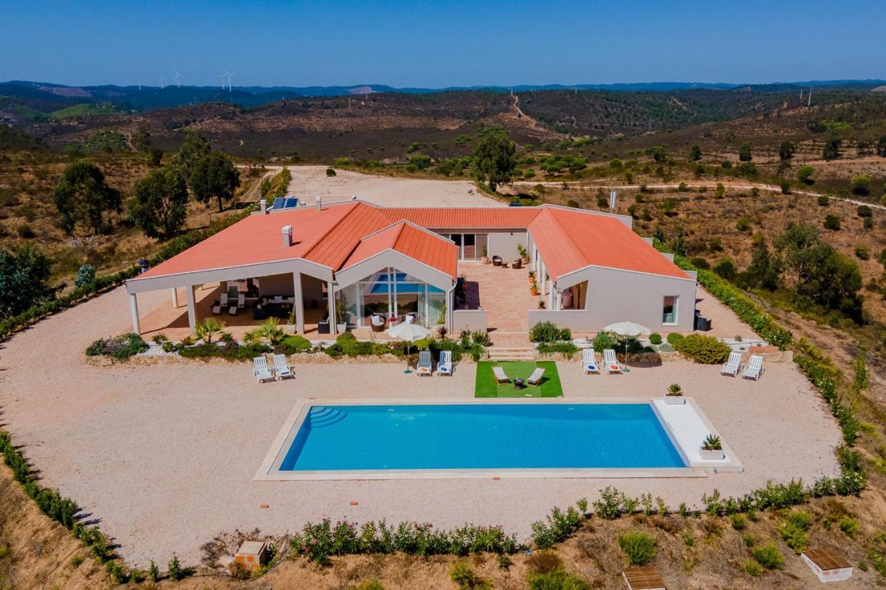 Corte Velada Guest House By Lovelystay Lagos Bagian luar foto
