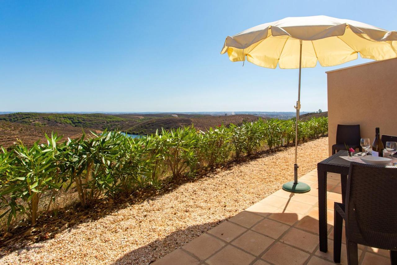Corte Velada Guest House By Lovelystay Lagos Bagian luar foto