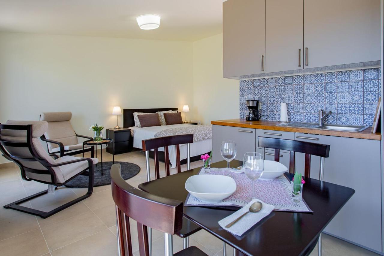 Corte Velada Guest House By Lovelystay Lagos Bagian luar foto