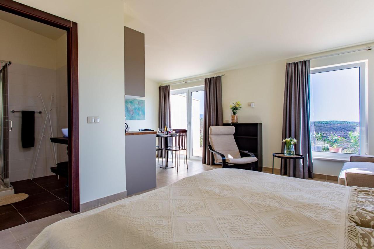 Corte Velada Guest House By Lovelystay Lagos Bagian luar foto