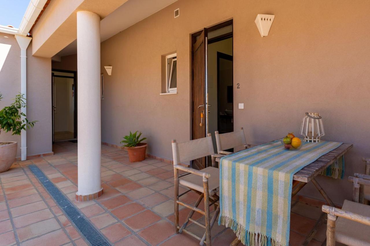 Corte Velada Guest House By Lovelystay Lagos Bagian luar foto