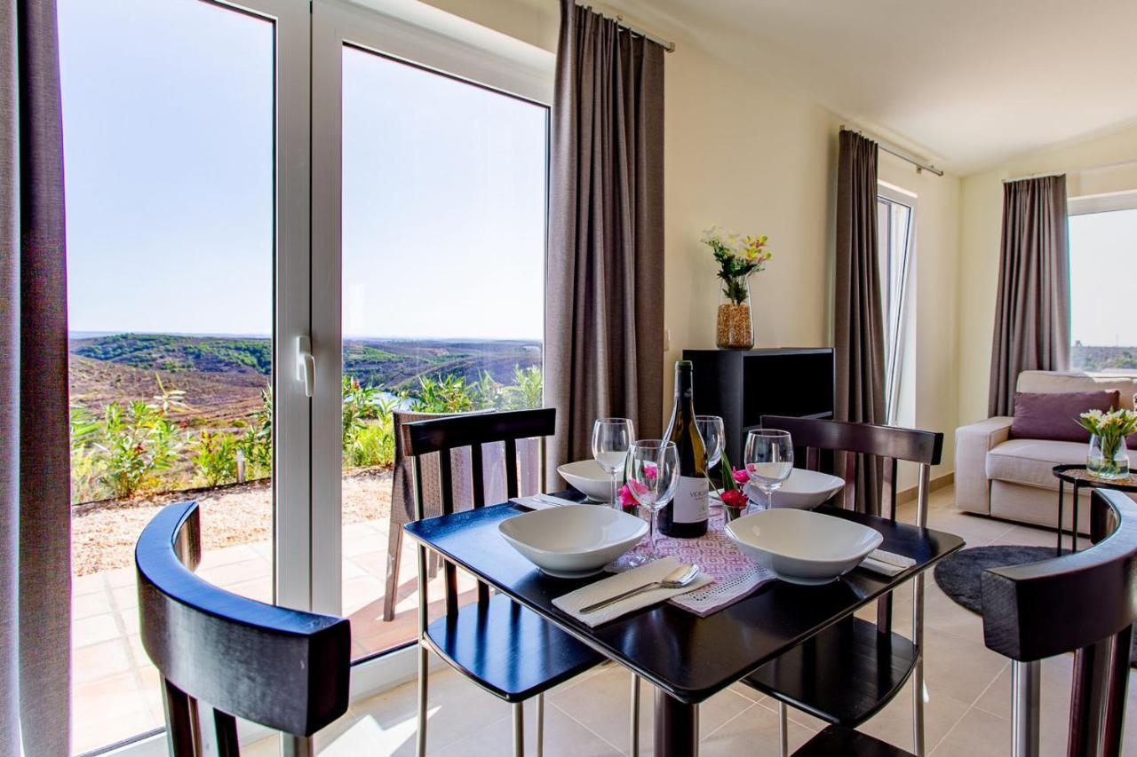 Corte Velada Guest House By Lovelystay Lagos Bagian luar foto
